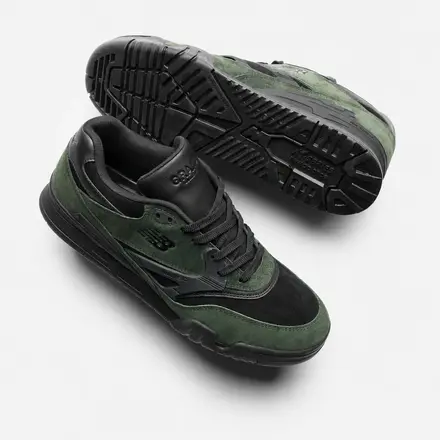【海外10月2日発売開始】グランド コレクション × ニューバランス ヌメリック 770 ブラック/フォレスト(UN770NGD)