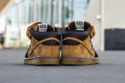 nike sb dunk mid lewis marnell